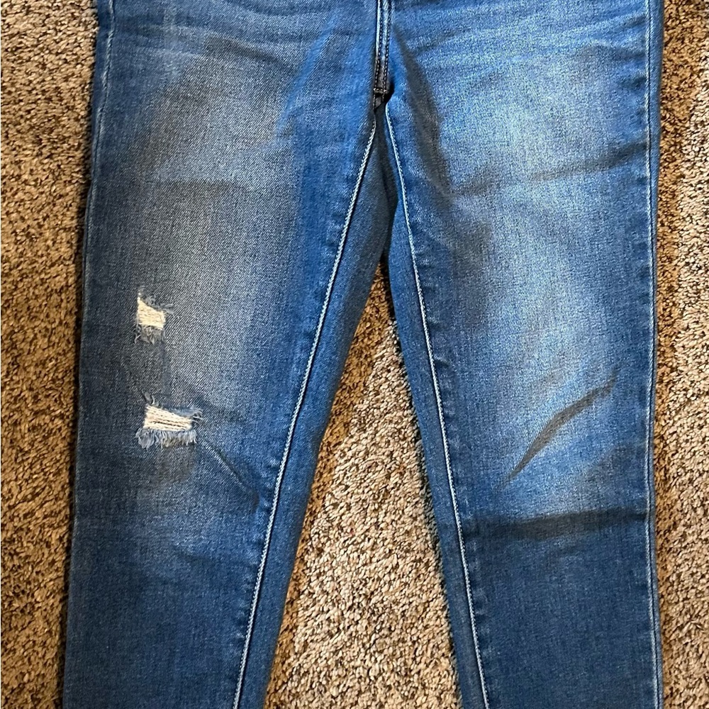 KanCan Women's Skinny Jeans in Medium Blue Distressed Wash